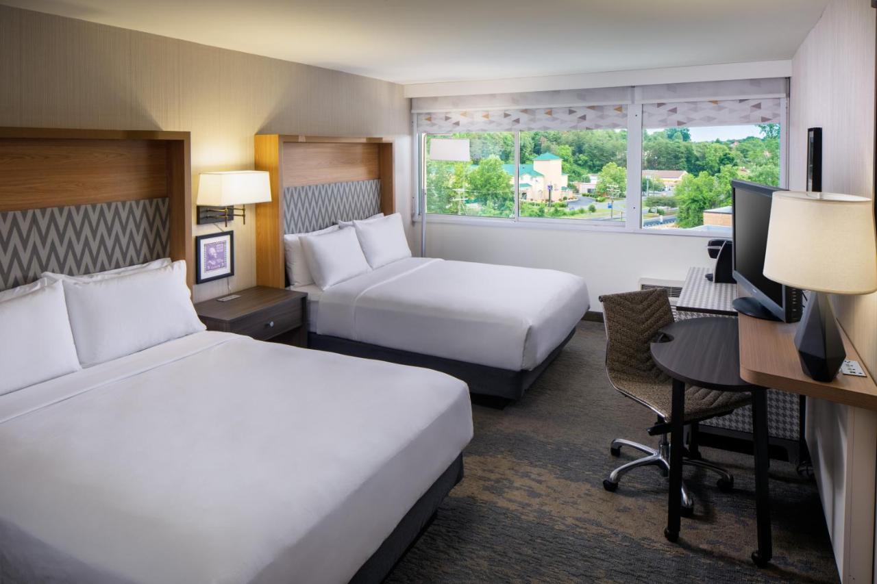 Holiday Inn Express & Suites Charlottesville By Ihg Dış mekan fotoğraf