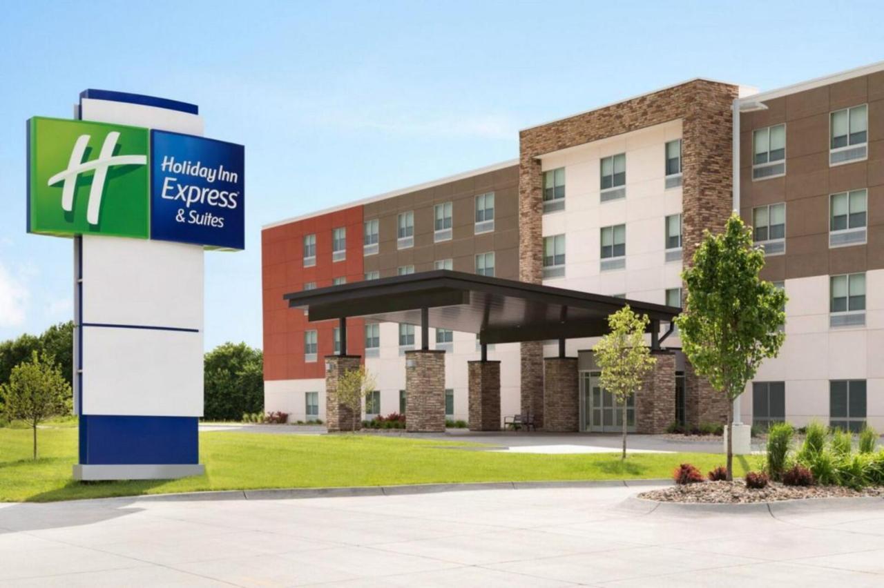 Holiday Inn Express & Suites Charlottesville By Ihg Dış mekan fotoğraf