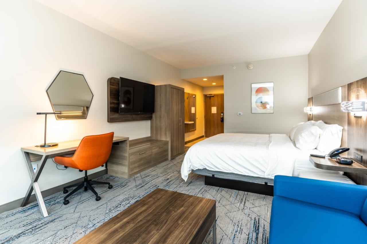 Holiday Inn Express & Suites Charlottesville By Ihg Dış mekan fotoğraf