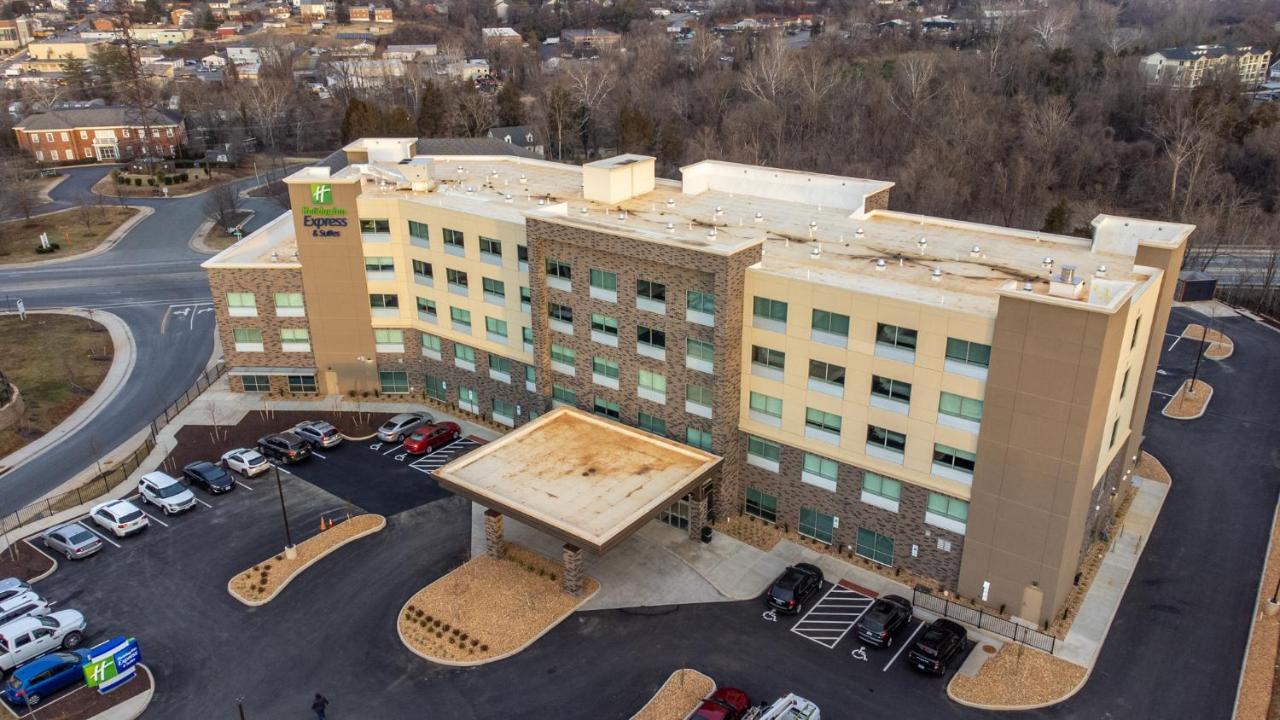 Holiday Inn Express & Suites Charlottesville By Ihg Dış mekan fotoğraf