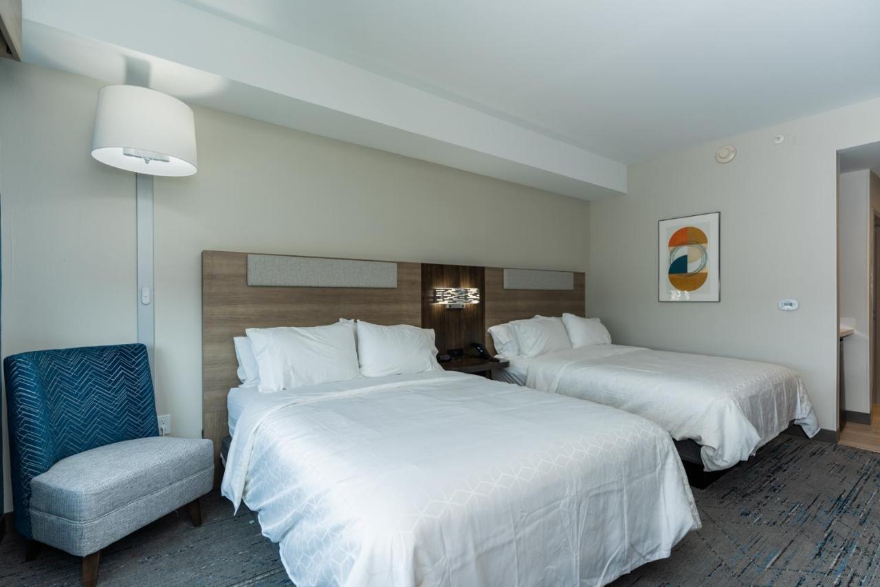 Holiday Inn Express & Suites Charlottesville By Ihg Dış mekan fotoğraf