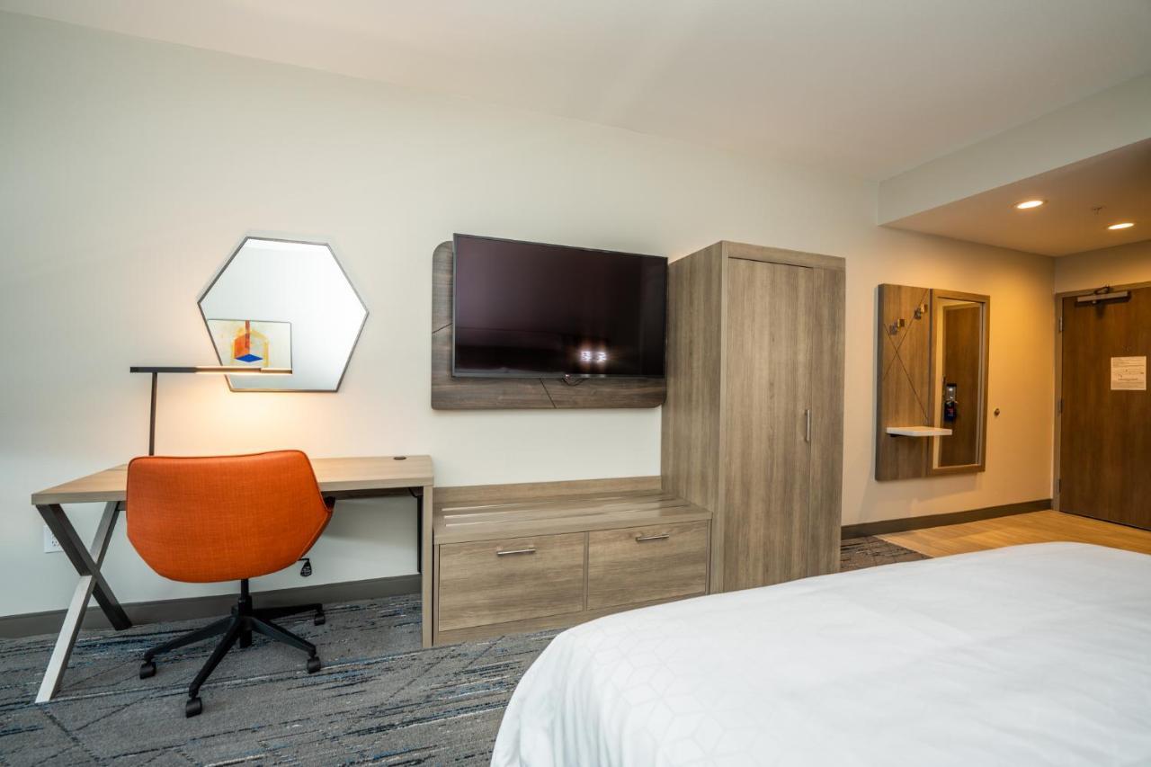 Holiday Inn Express & Suites Charlottesville By Ihg Dış mekan fotoğraf