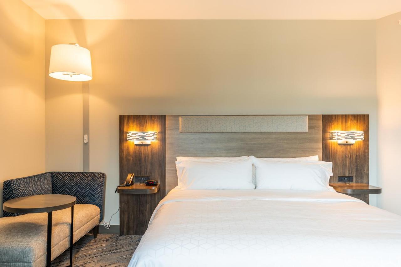 Holiday Inn Express & Suites Charlottesville By Ihg Dış mekan fotoğraf